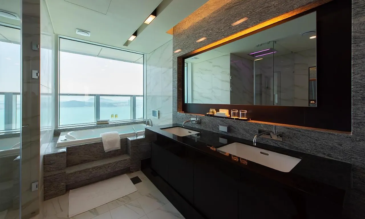 Lct Residence Busan 4*,