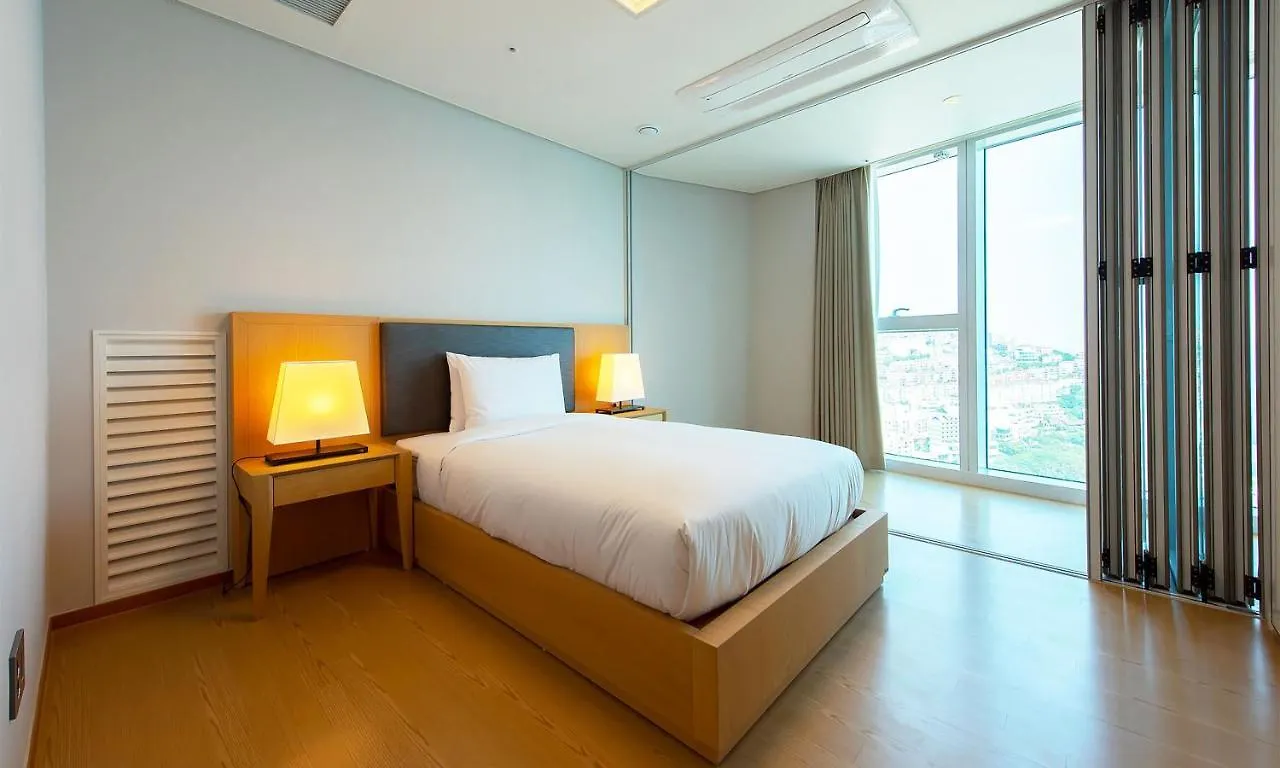 Lct Residence Busan