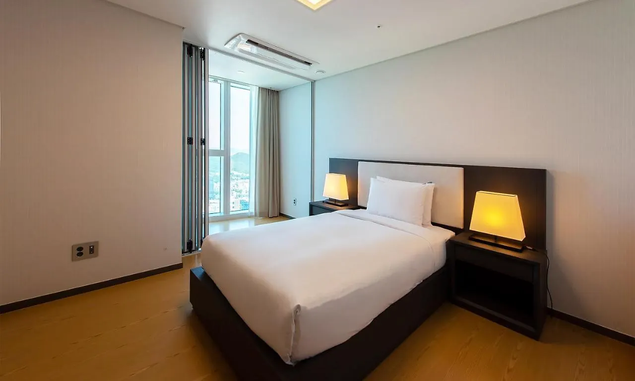 Lct Residence Busan 4*,  South Korea